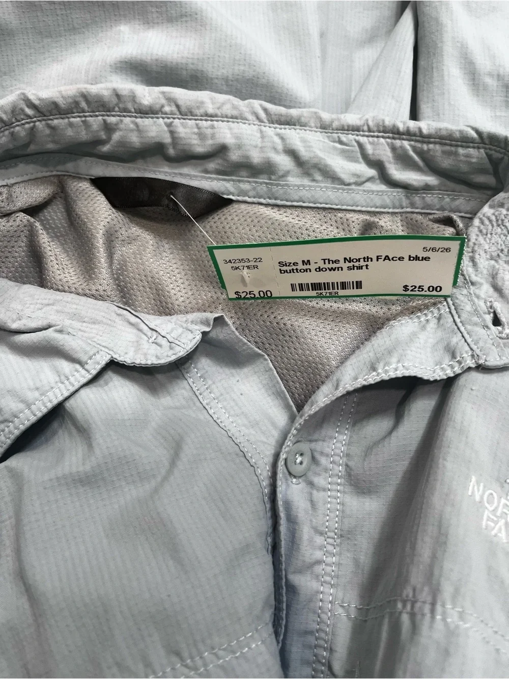 The North Face Men’s Long-Sleeve Light Blue Button-Up Shirt Size Medium